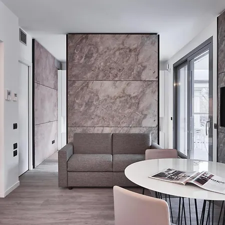 Apartmanhotel La Perla By Sedar