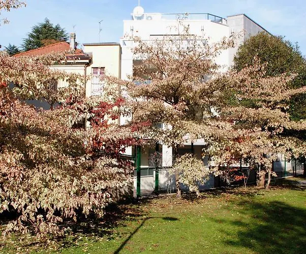 La Perla By Sedar Комо