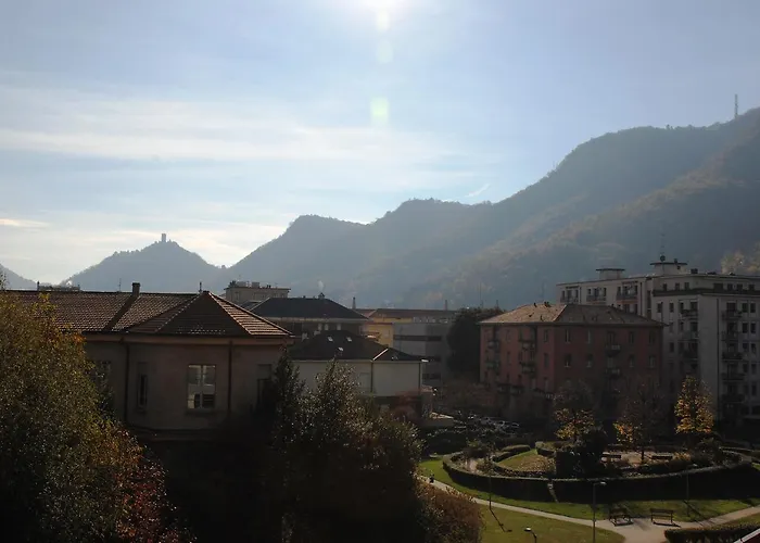 La Perla By Sedar Комо