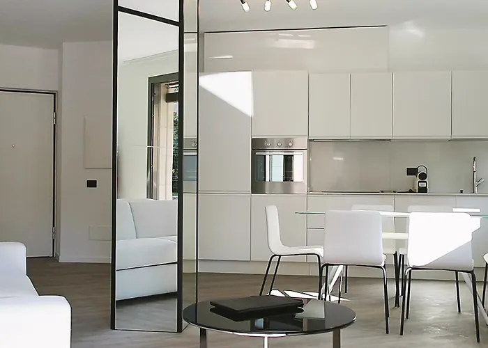 La Perla By Sedar Комо