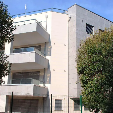 لا بيرلا من سيدار كومو