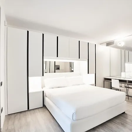 لا بيرلا من سيدار 4* كومو