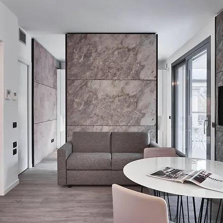 Aparthotel La Perla By Sedar